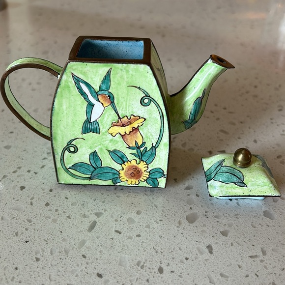 Enameled teapot - Picture 2 of 2
